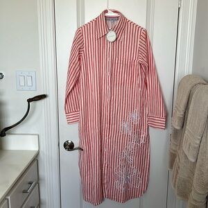 Maxi dress with sexy openings on the sides